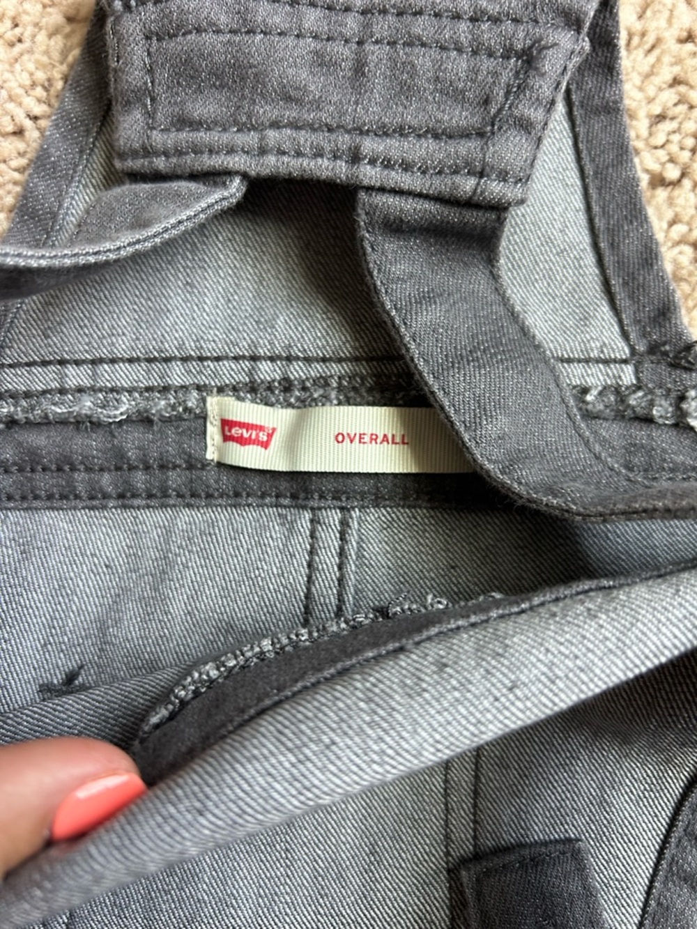 Levi's Gray Denim Short Overalls for Toddler - Picture 3 of 4